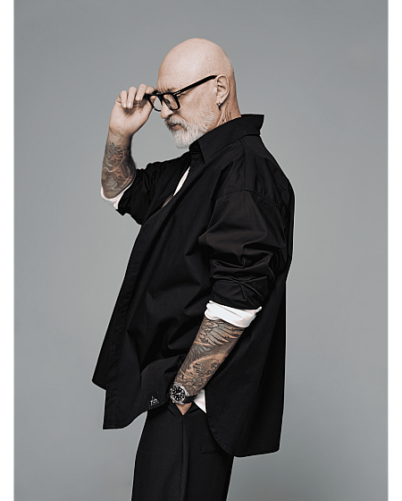 Oversize shirt with X embroidery black