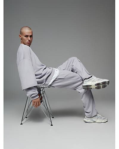 Штаны DIFFERENT ONE Molecule Light со стрелками мужские