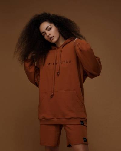 Худи женский OVERSIZE с вышивкой ИСКУССТВО карамель
