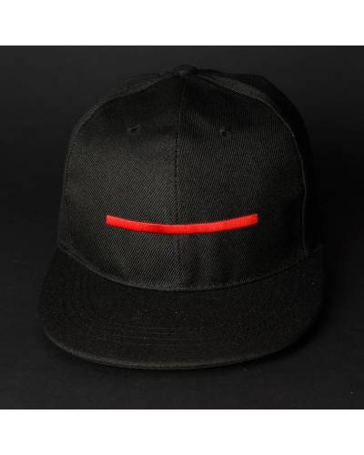 Снепбек мужской с красной вышивкой ПОЛОСКА черный