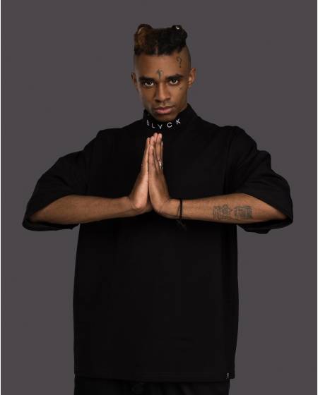 Футболка OVERSIZE зі стійкою вишивка BLVCK чорна