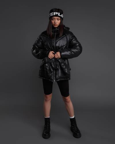 Пуховик с варежками черный