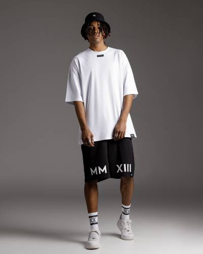 Shorts black oversize white print