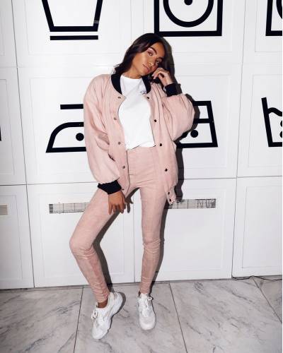 Бомбер женский Oversize светло-розовый