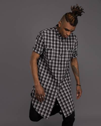 Рубашка удлиненная в серую клетку с коротким рукавом