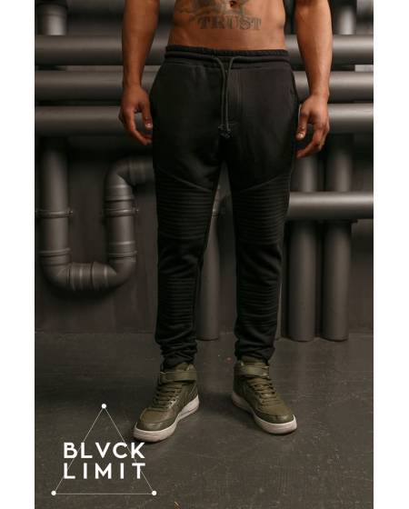 Штани чоловічі з стьобаними елементами чорні