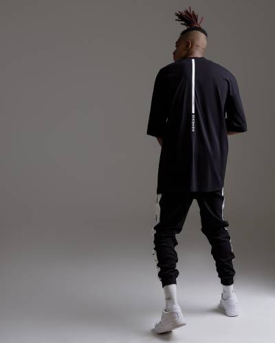 Футболка с принтом на спине GENESIS line черная