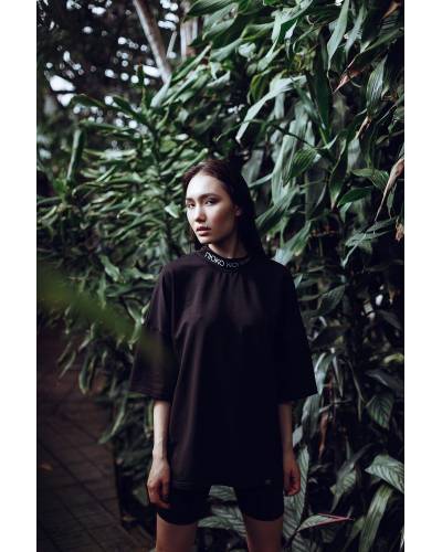 Футболка жіноча OVERSIZE з вишивкою ЛЮКС КОПІЯ чорна