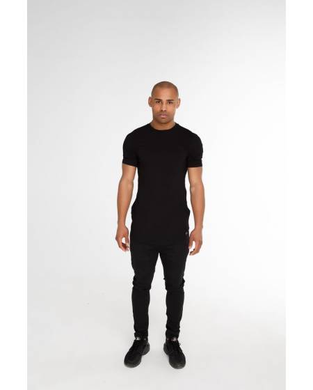 T-shirt man's basic with a round bottom black