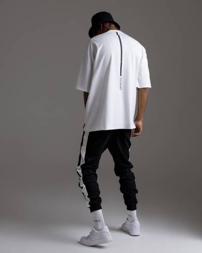 Футболка з принтом на спині GENESIS line біла