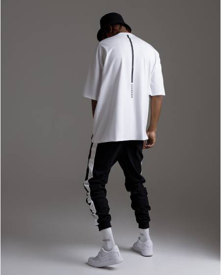 Футболка з принтом на спині GENESIS line біла