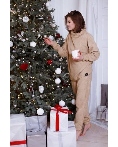 Гольф плюшевый бежевый