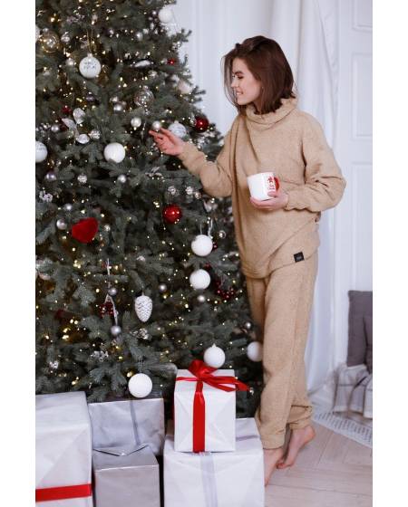 Гольф плюшевый бежевый