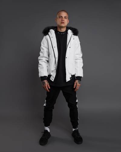 Куртка мужская с капюшоном - белая