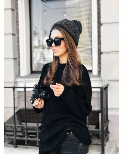 Шапка жіноча в'язана сіра жіноча