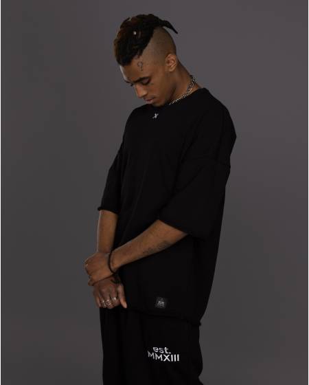 Футболка OVERSIZE з вишивкою Х чорна