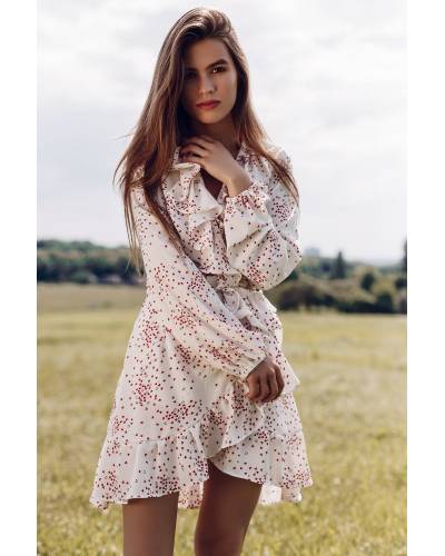 Dress with ruffles and printed red hearts on the smell - white