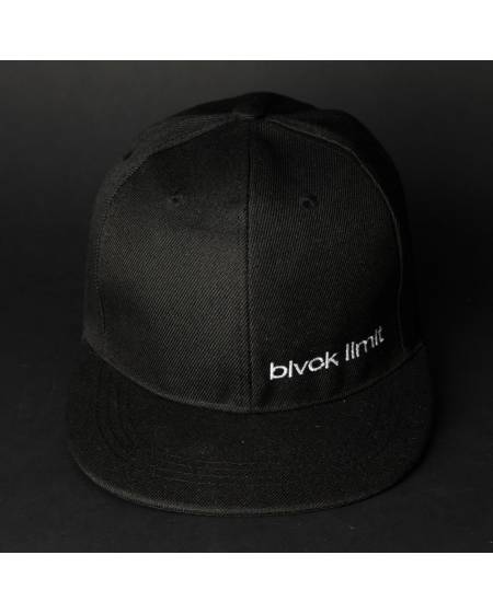 Снепбек жіночий з білою вишивкою BLVCK LIMIT чорний