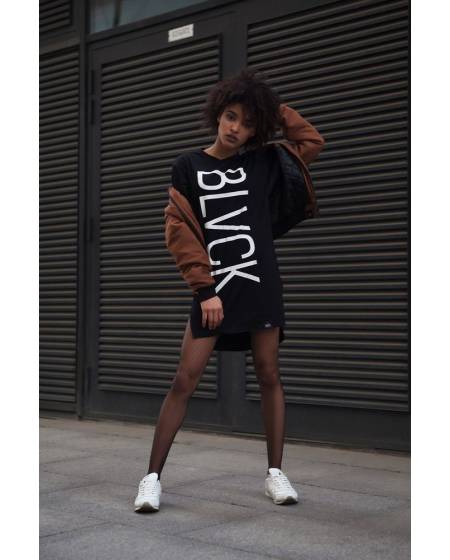 Футболка жіноча принт BLVCK вертикальний