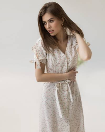 Платье на пуговицах принт цветы - белое