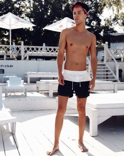Men's swimming trunks black and white