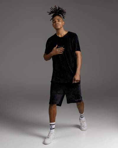 Шорты велюр script черные