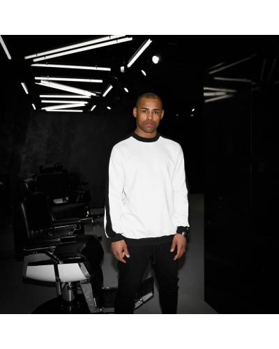 Свитшот мужской с лампасами белый