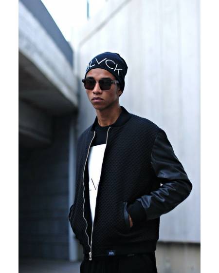 Бомбер мужской стеганный с рукавами из эко-кожи черный