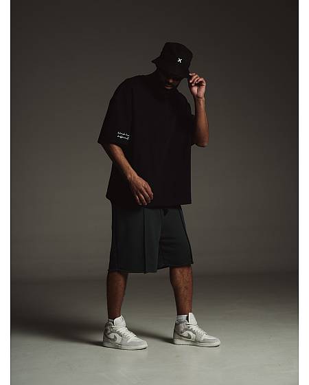 DIFFERENT ONE Folium shorts with arrows for men