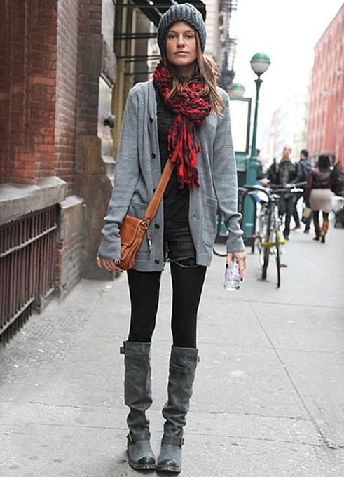 Девушка с красивым шарфом